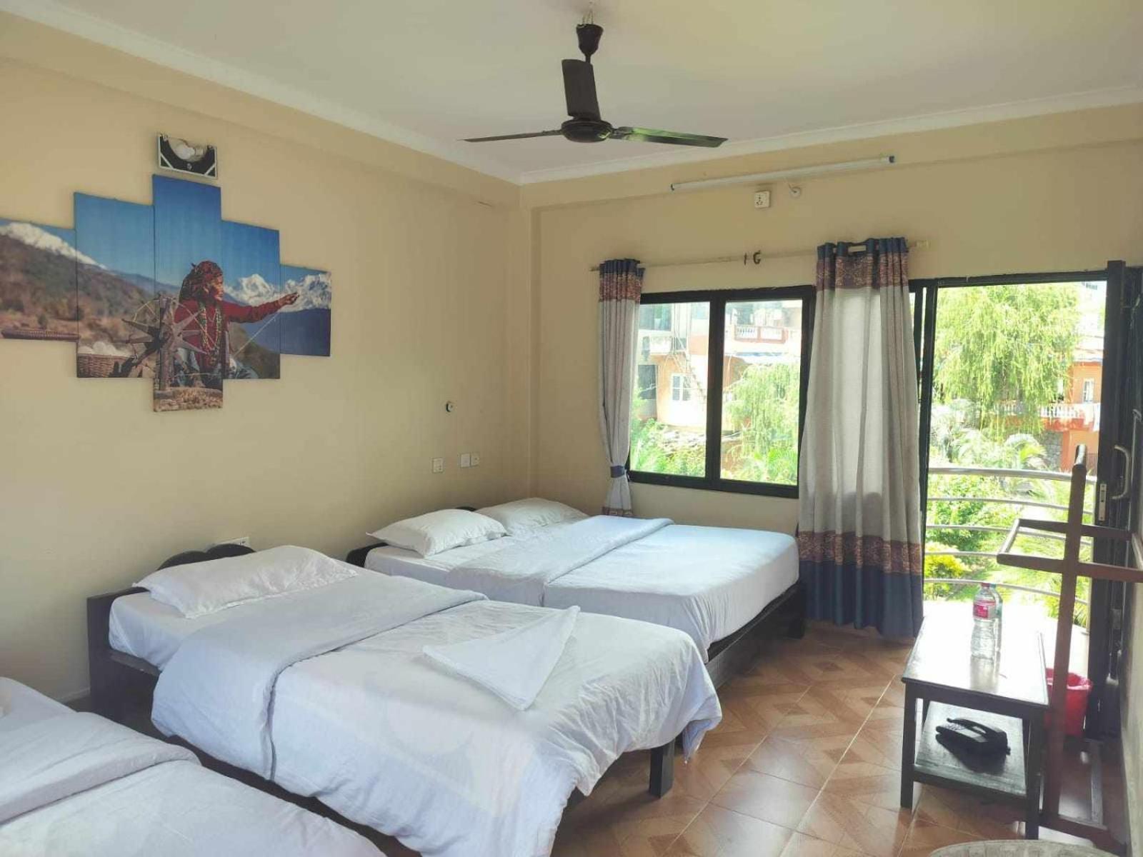 Hotel New Elia Pokhara Dış mekan fotoğraf