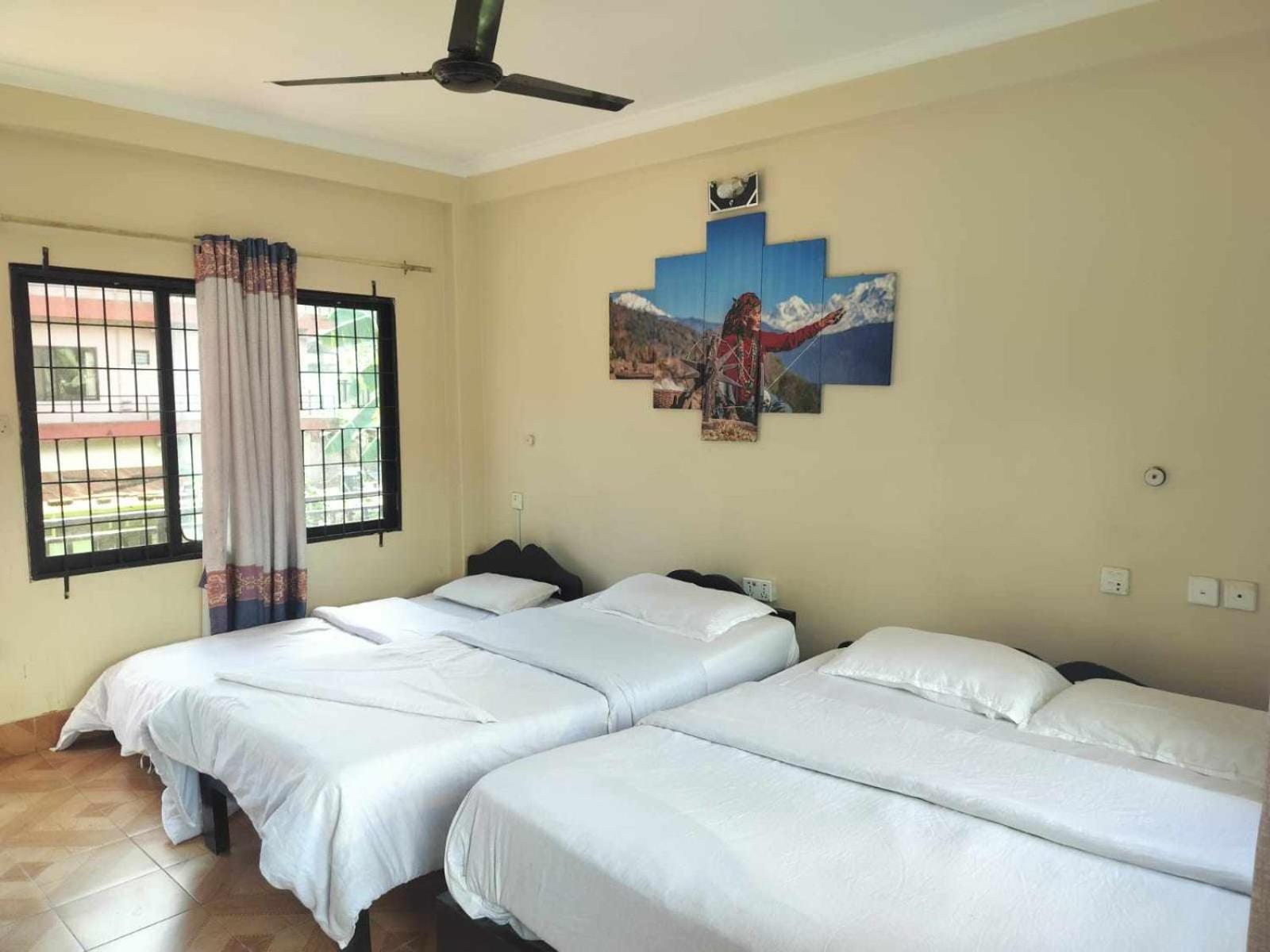 Hotel New Elia Pokhara Dış mekan fotoğraf
