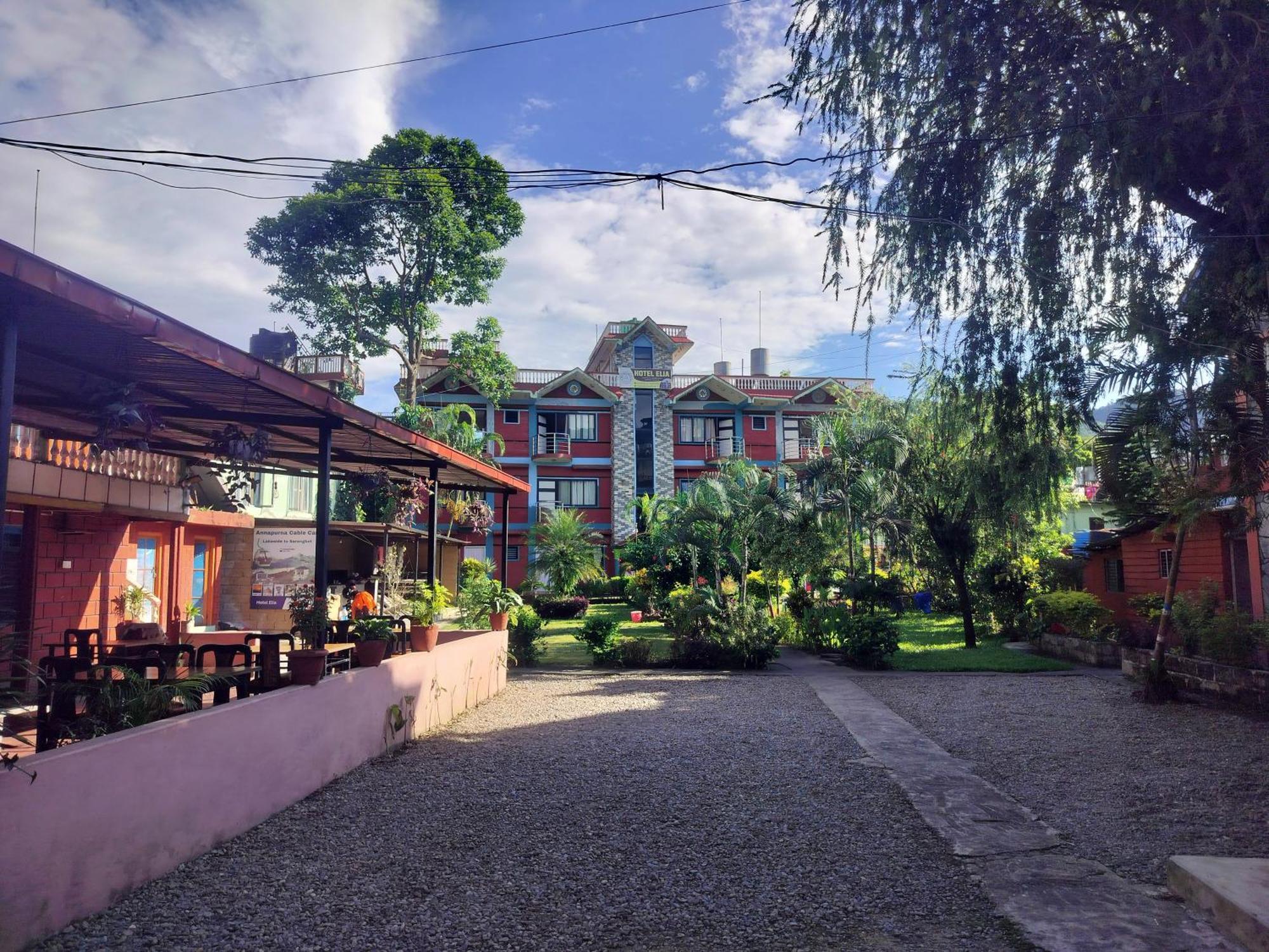 Hotel New Elia Pokhara Dış mekan fotoğraf